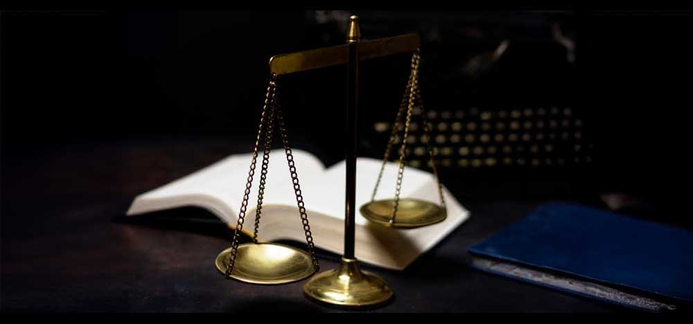 eBook - Navigating Challenges in the Legal Sector